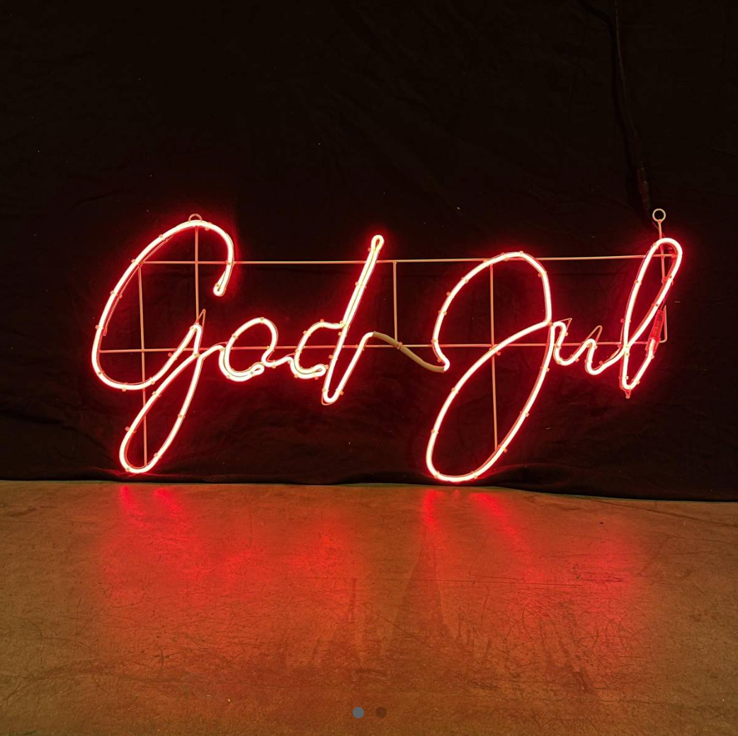 God Jul Neonskilt - Rød 115x56 cm